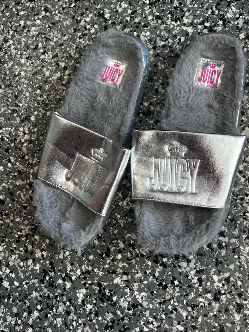 Juicy Couture Silver Faux Fur Slides Slipper Sandals - Youth Size 5